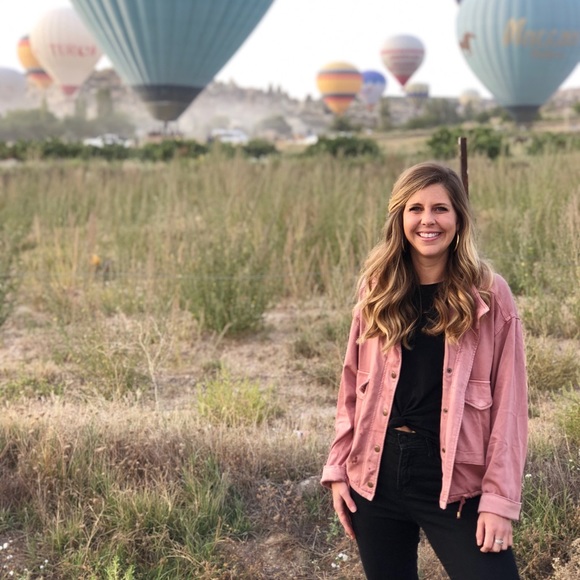 Meet your Posher, Katherine - Picture 1 of 1